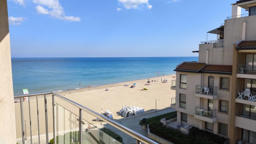 Апартаменты в Обзоре, Болгария, 75 м² - фото 1