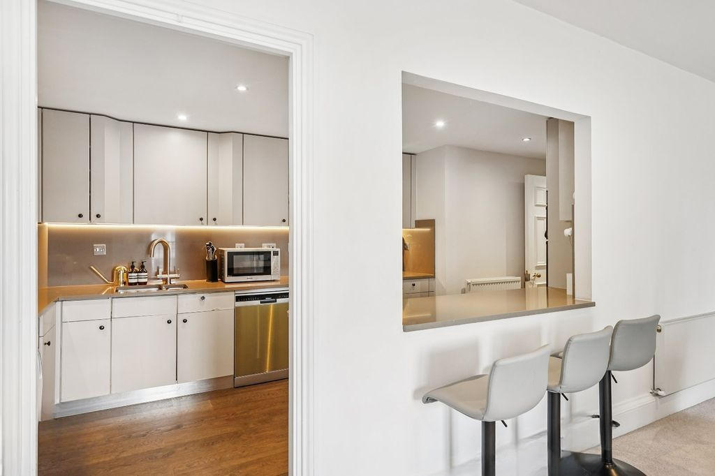 Квартира в Лондоне, Великобритания, 146 м² - фото 1