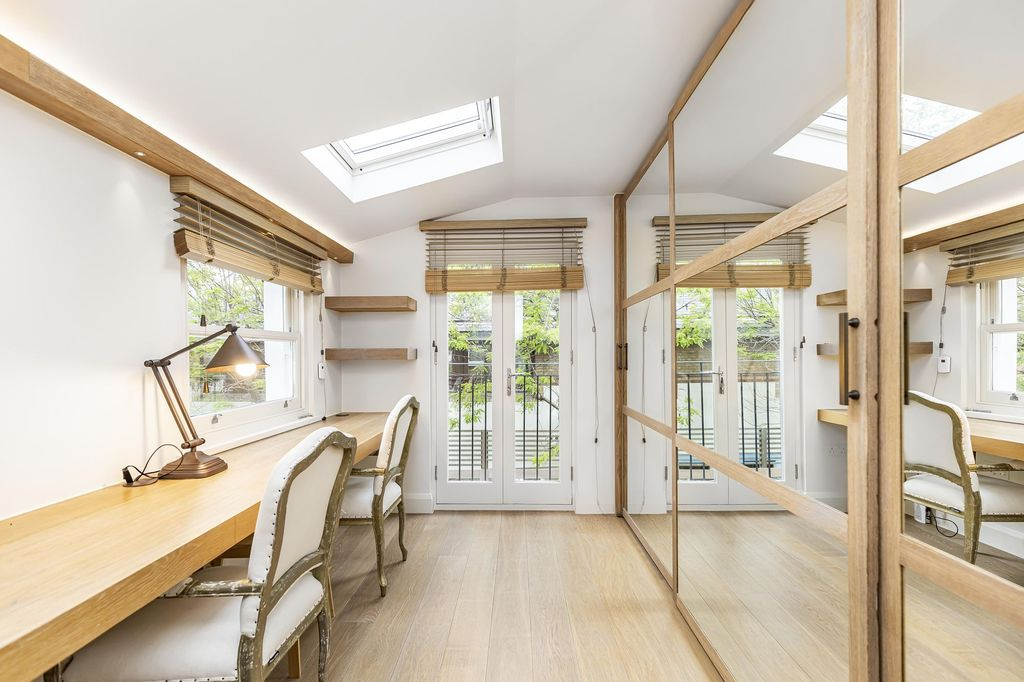 Квартира в Лондоне, Великобритания, 197 м² - фото 1