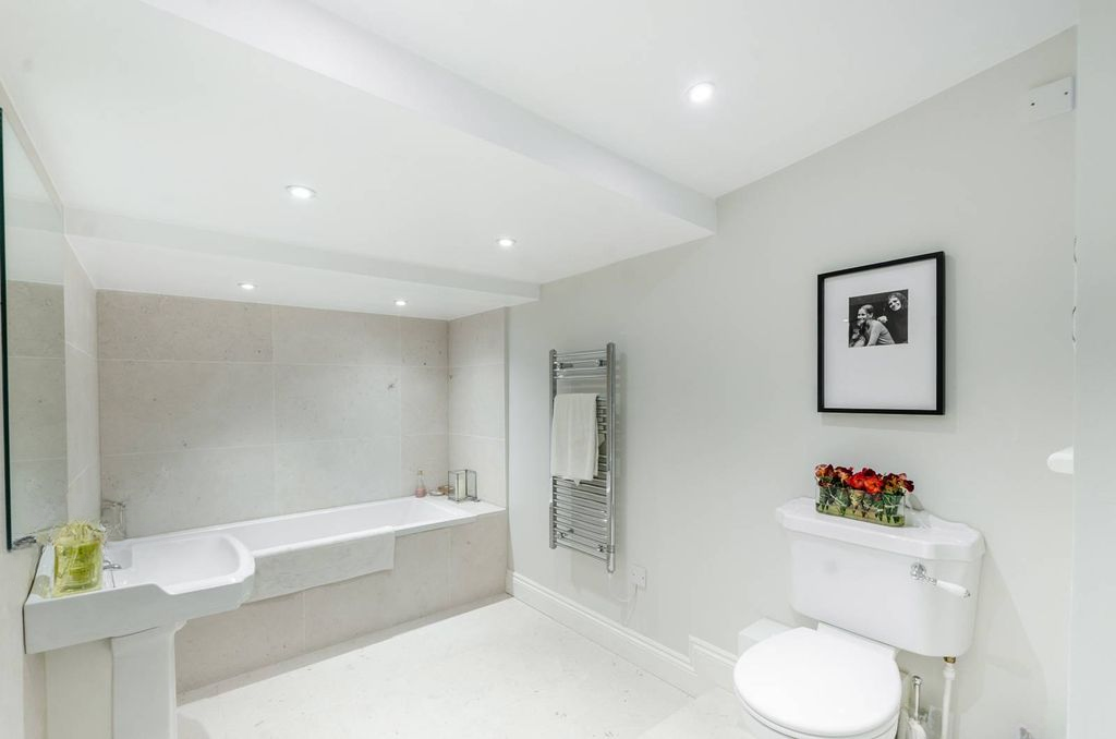 Квартира в Лондоне, Великобритания, 110 м² - фото 2