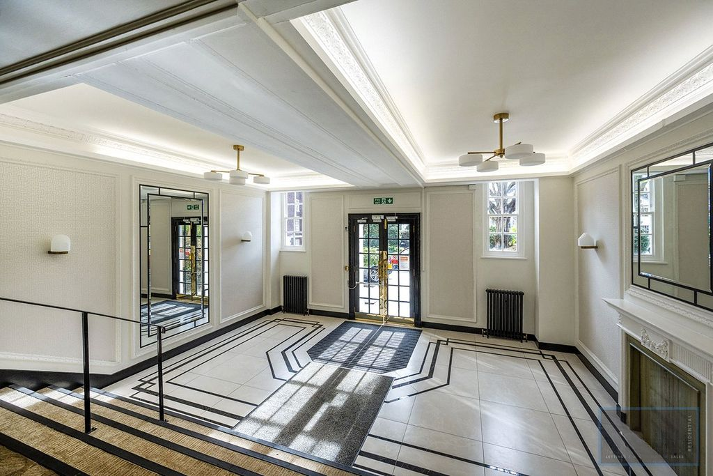 Квартира в Лондоне, Великобритания, 32 м² - фото 2