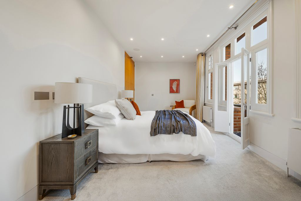 Квартира в Лондоне, Великобритания, 413 м² - фото 2