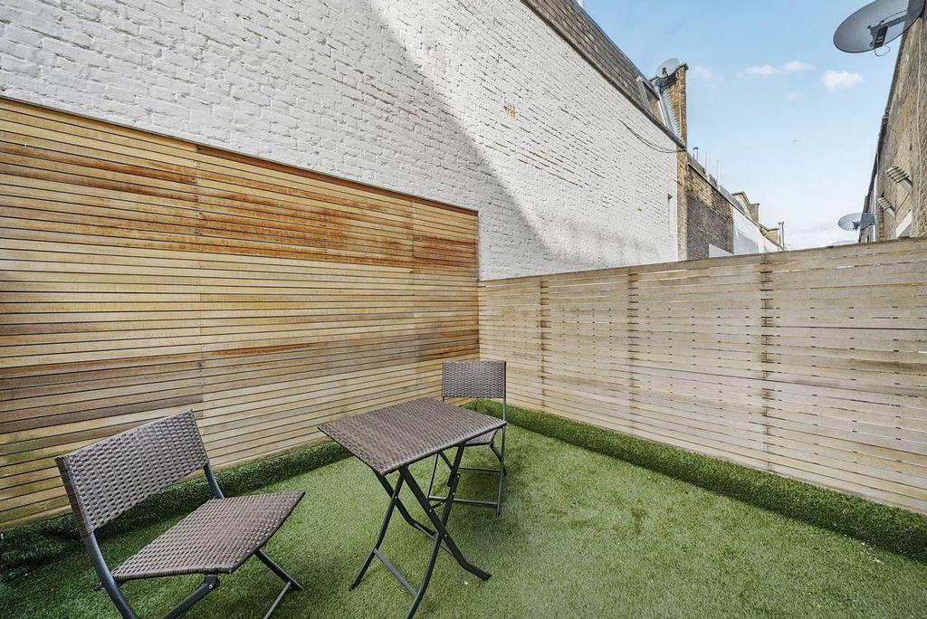 Квартира в Лондоне, Великобритания, 45 м² - фото 2