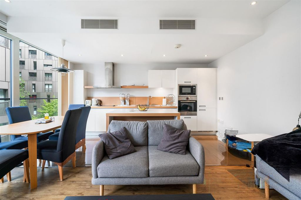 Квартира в Лондоне, Великобритания, 72 м² - фото 2