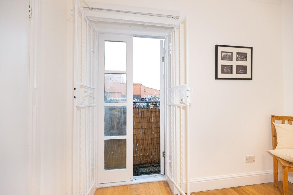 Квартира в Лондоне, Великобритания, 47 м² - фото 2