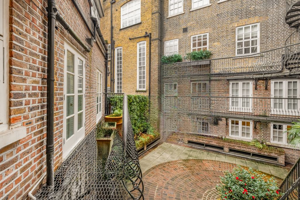 Квартира в Лондоне, Великобритания, 154 м² - фото 2