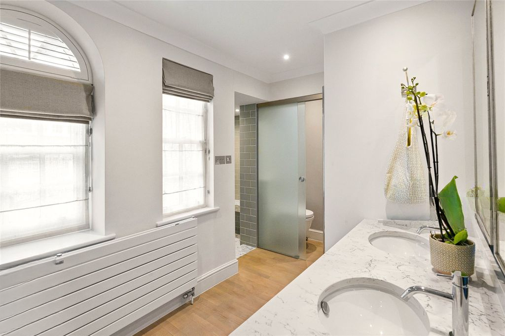 Квартира в Лондоне, Великобритания, 152 м² - фото 2