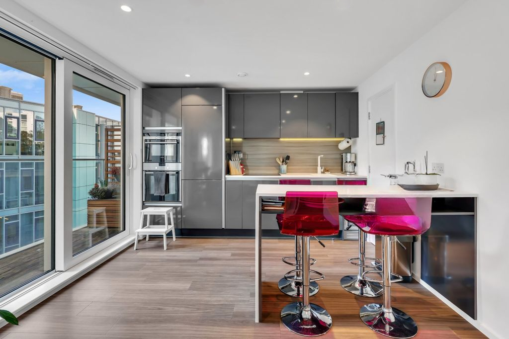 Квартира в Лондоне, Великобритания, 48 м² - фото 3