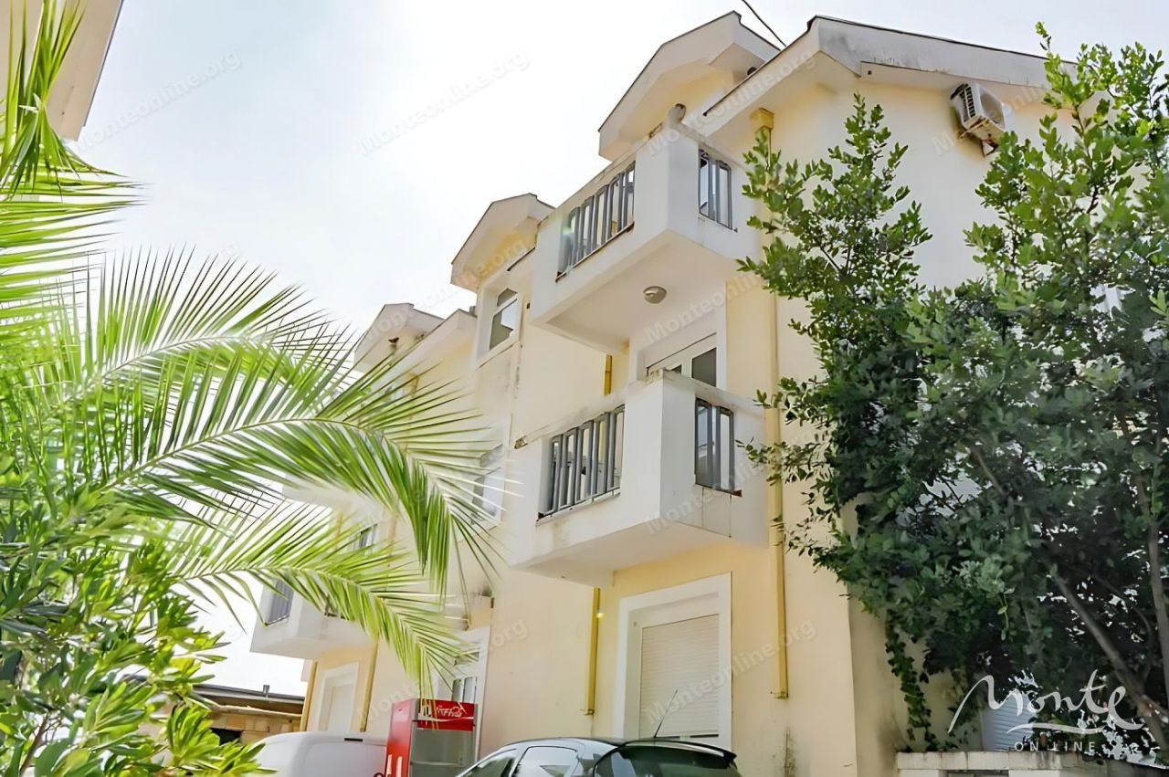 Отель, гостиница в Дженовичах, Черногория, 534 м² - фото 1