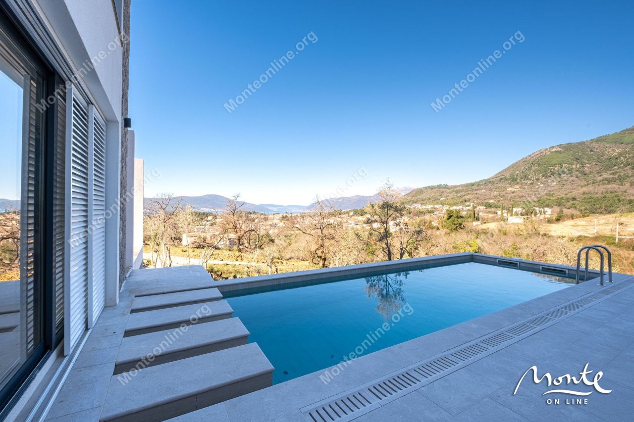 Вилла в Каваче, Черногория, 240 м² - фото 3