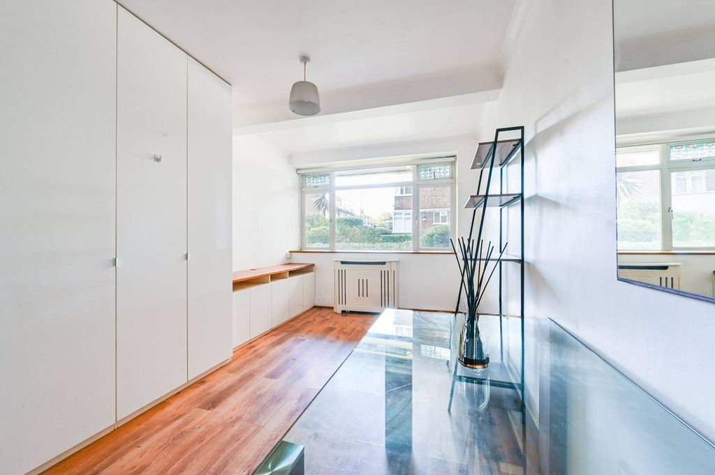 Квартира в Лондоне, Великобритания, 30 м² - фото 4