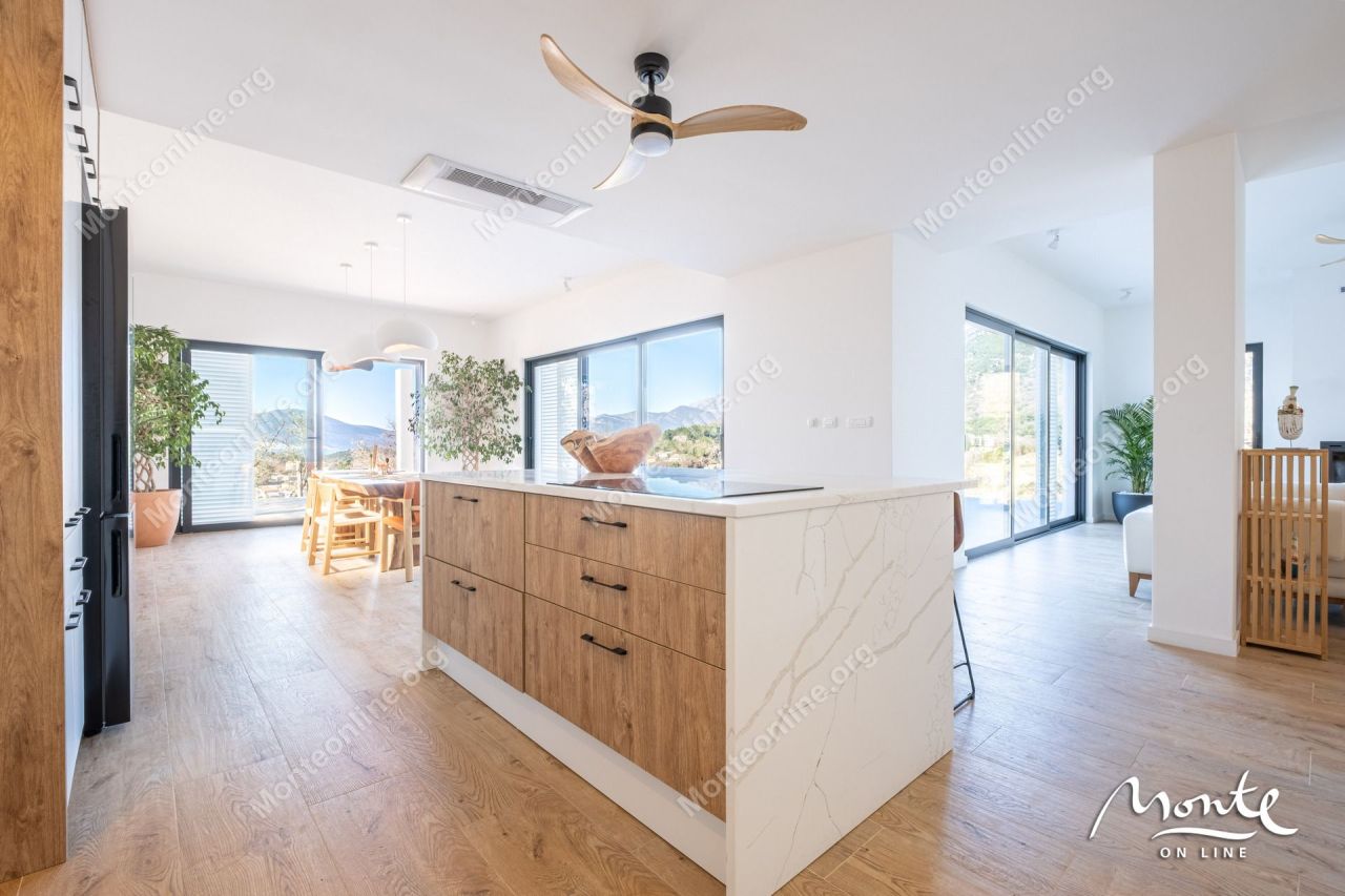 Вилла в Каваче, Черногория, 240 м² - фото 11