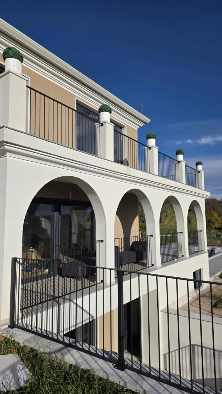 Дом в Буйе, Хорватия, 384 м² - фото 1