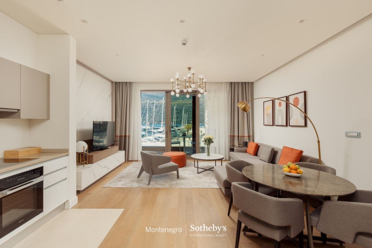 Апартаменты в Херцег-Нови, Черногория, 82 м² - фото 5