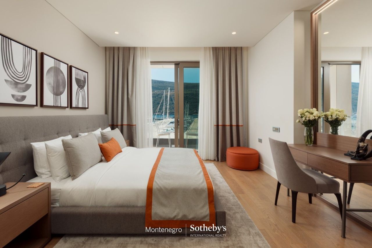 Апартаменты в Херцег-Нови, Черногория, 78 м² - фото 9