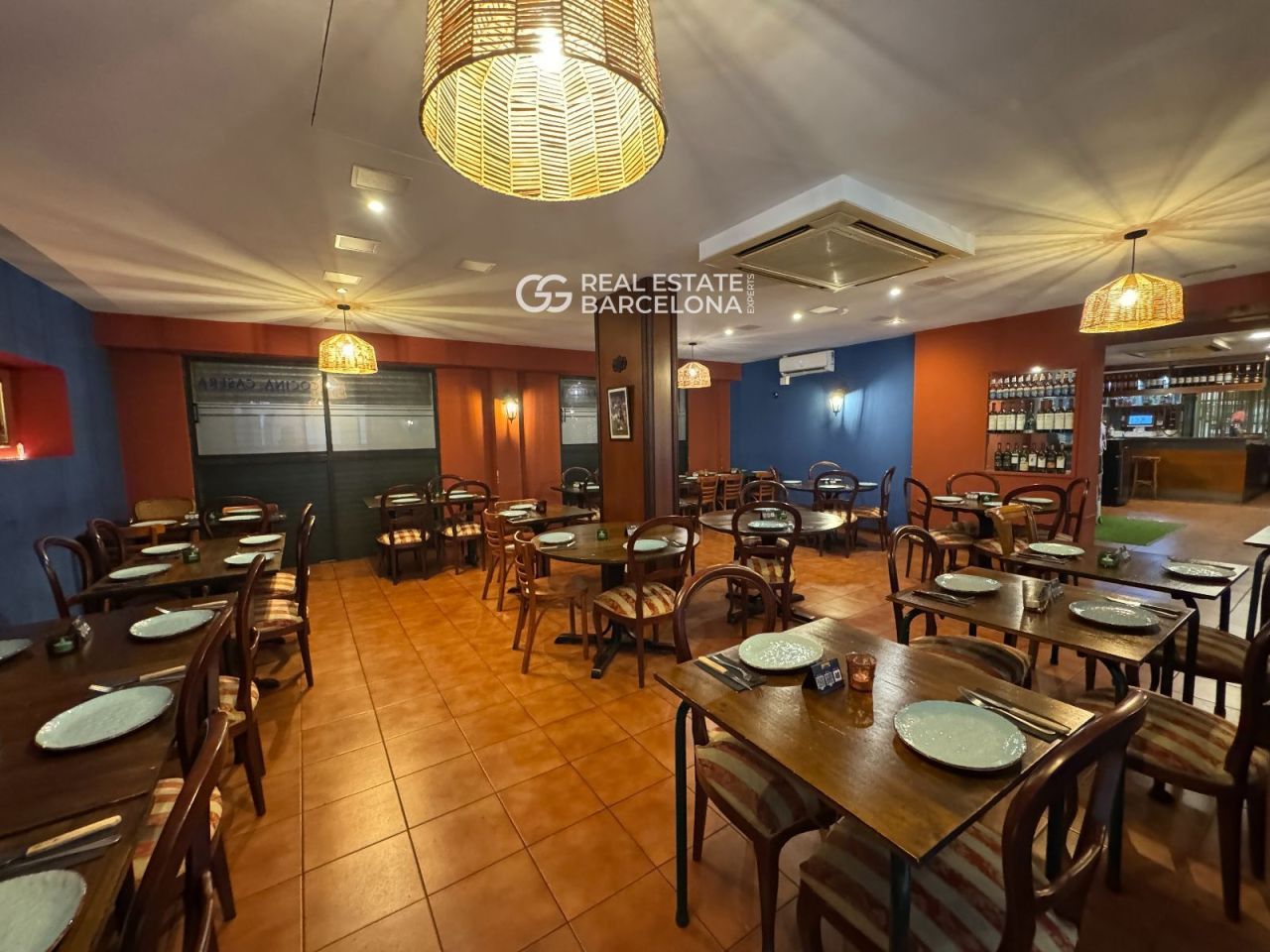 Магазин в Барселоне, Испания, 125 м² - фото 2