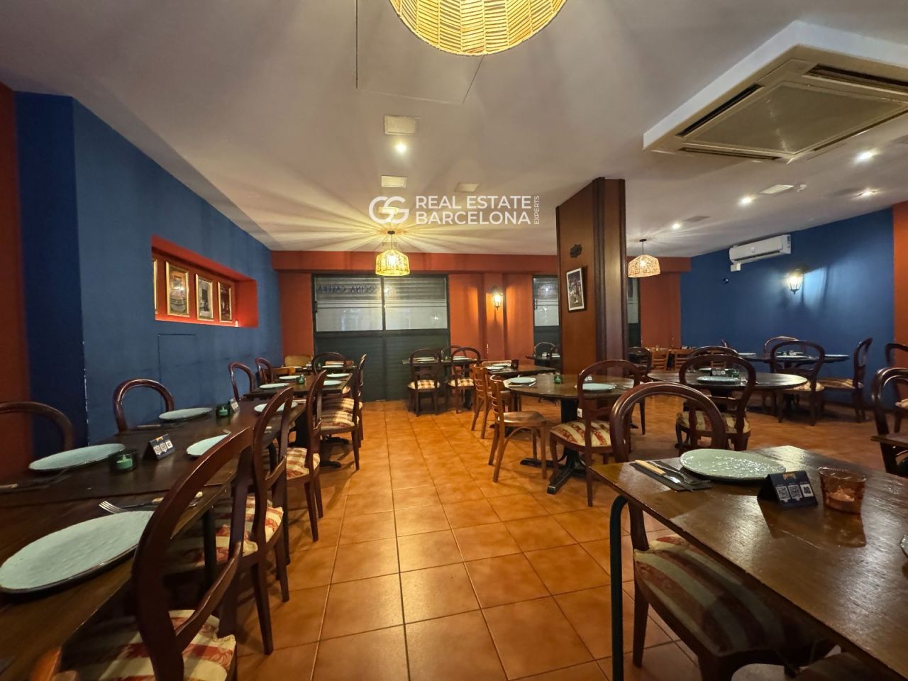 Магазин в Барселоне, Испания, 125 м² - фото 3