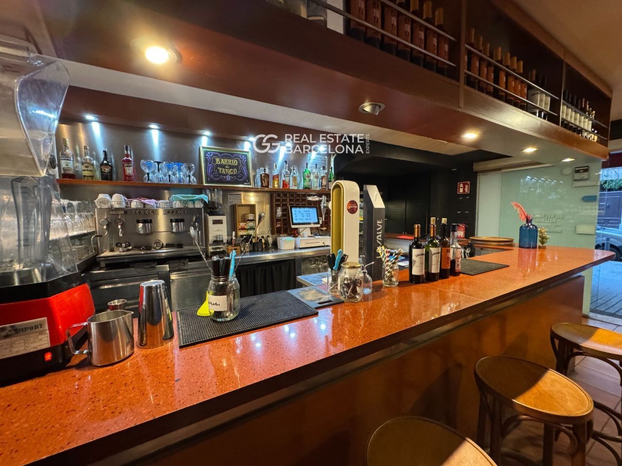 Магазин в Барселоне, Испания, 125 м² - фото 4