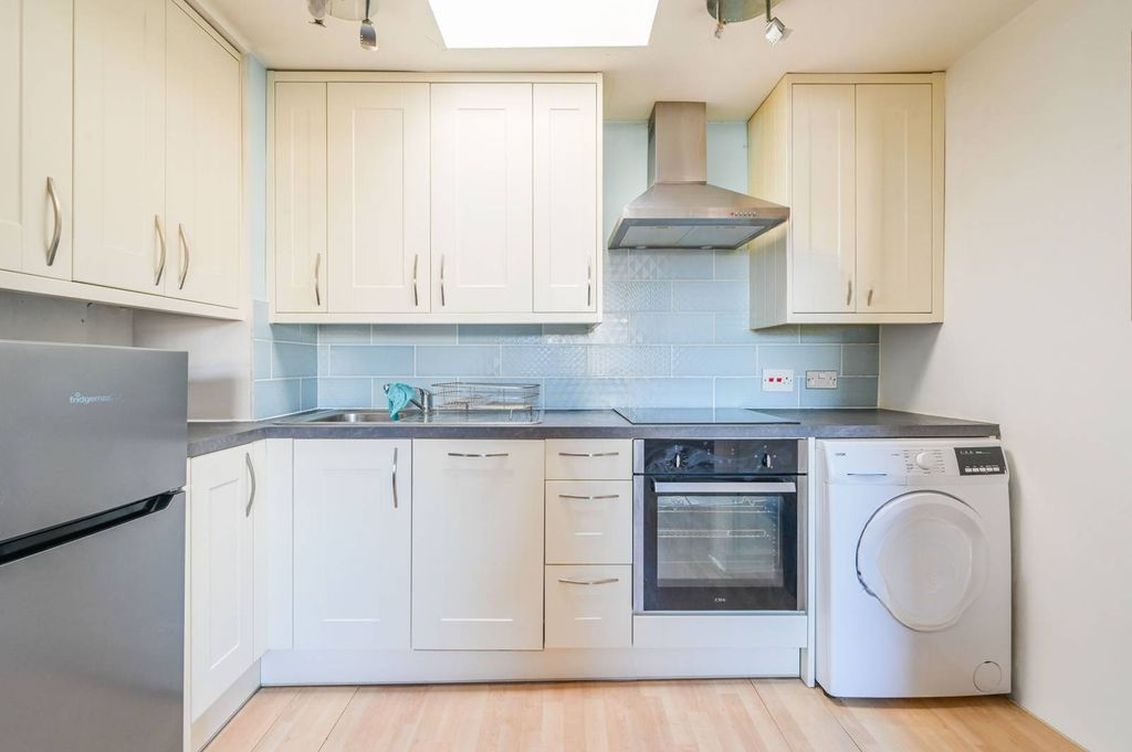 Квартира в Лондоне, Великобритания, 37 м² - фото 6