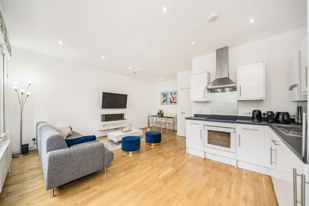 Квартира в Лондоне, Великобритания, 62 м² - фото 6