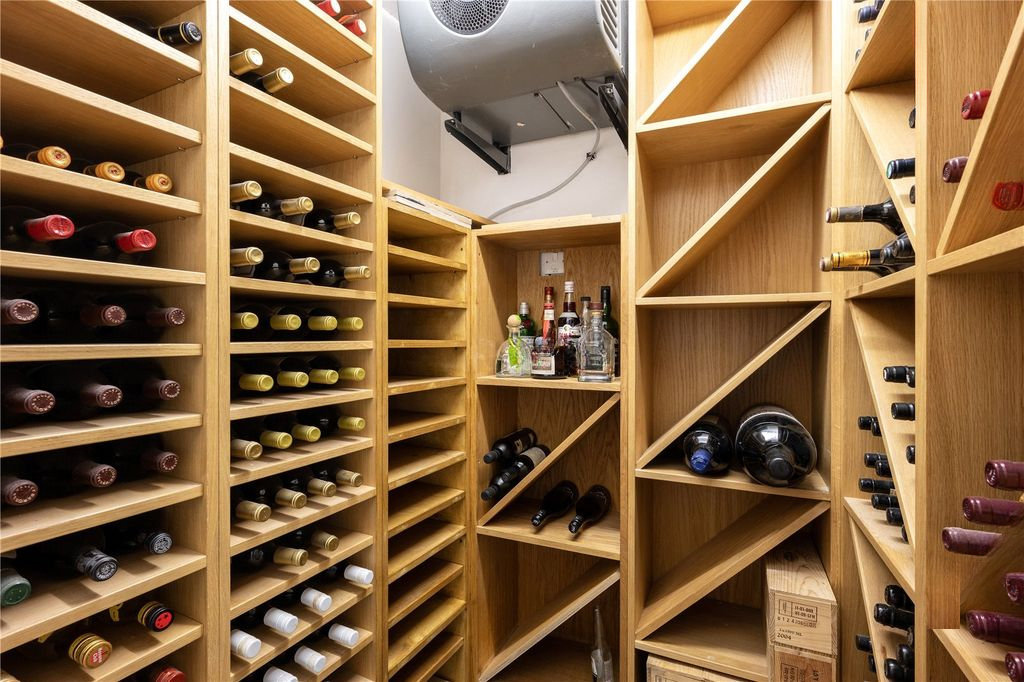 Квартира в Лондоне, Великобритания, 9 м² - фото 6