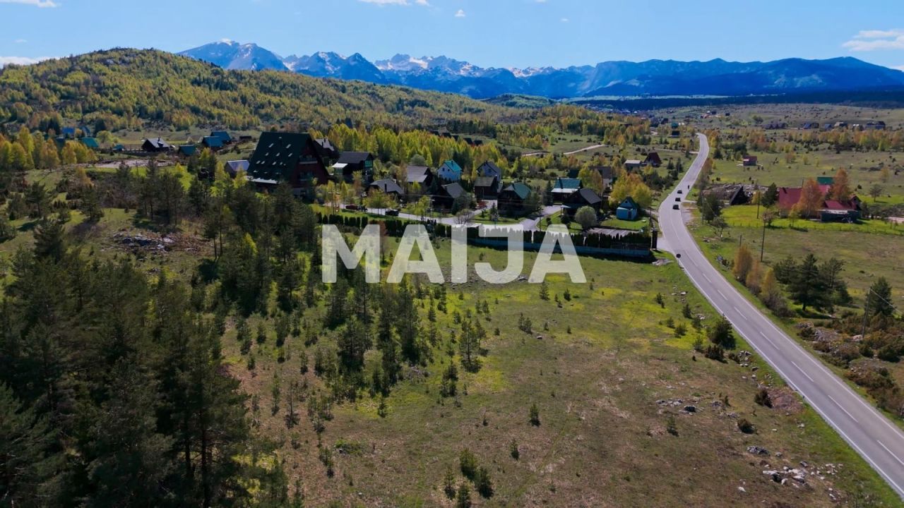 Земля в Жабляке, Черногория, 8 300 м² - фото 5