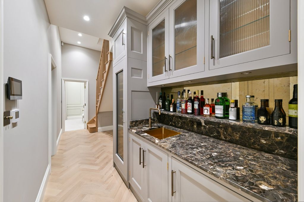 Квартира в Лондоне, Великобритания, 225 м² - фото 7