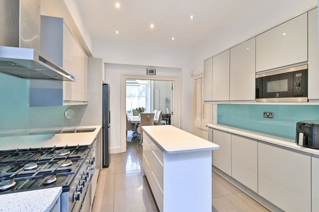 Квартира в Лондоне, Великобритания, 259 м² - фото 8