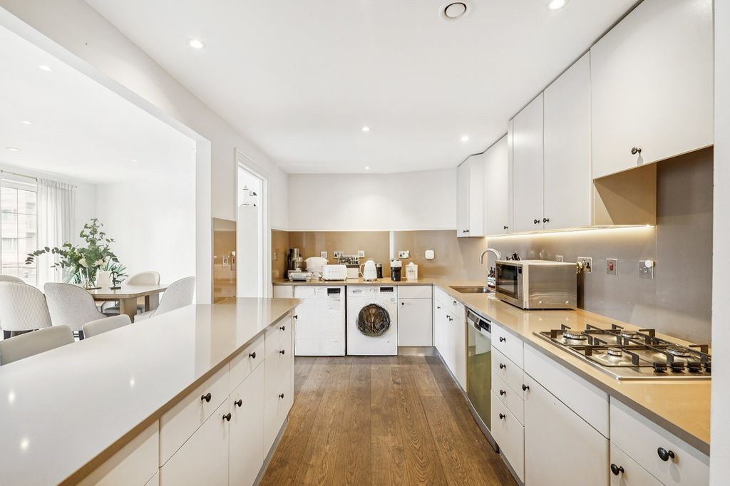 Квартира в Лондоне, Великобритания, 146 м² - фото 9