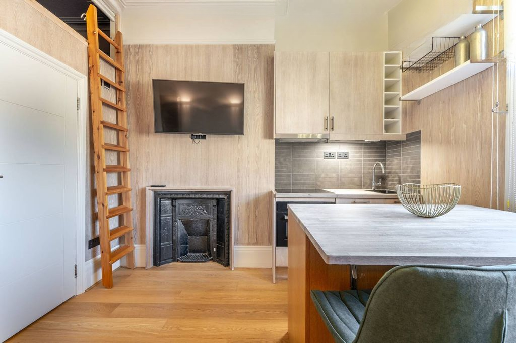 Квартира в Лондоне, Великобритания, 22 м² - фото 9