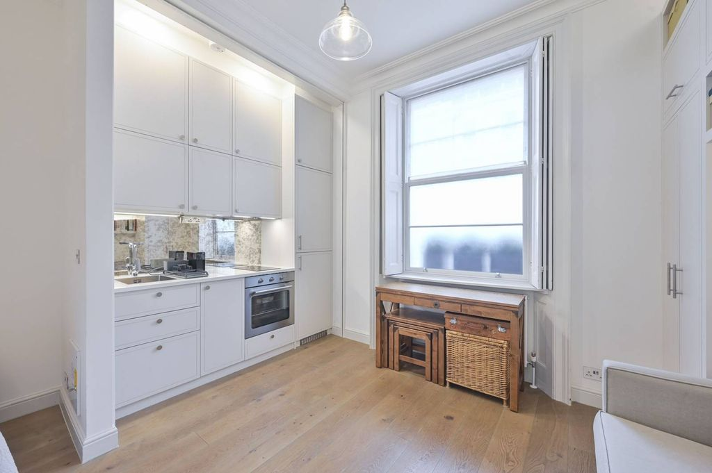 Квартира в Лондоне, Великобритания, 26 м² - фото 10