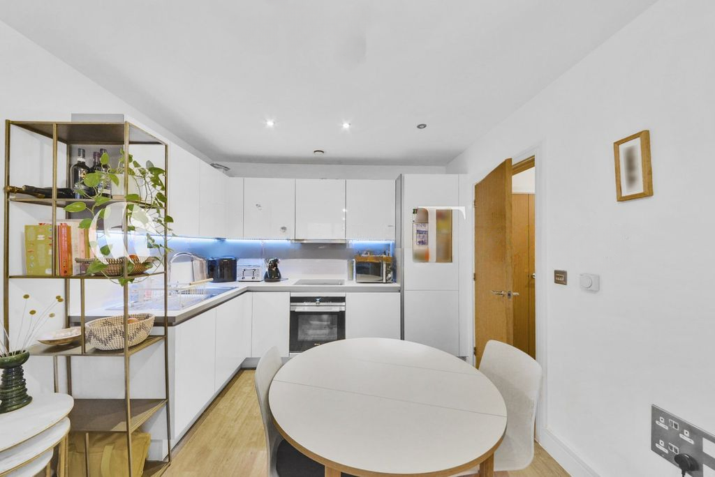 Квартира в Лондоне, Великобритания, 41 м² - фото 12