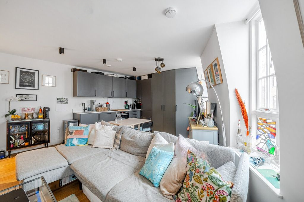 Квартира в Лондоне, Великобритания, 55 м² - фото 12