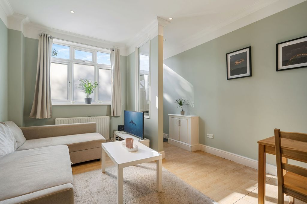 Квартира в Лондоне, Великобритания, 47 м² - фото 13