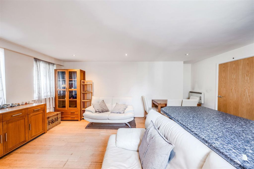 Квартира в Лондоне, Великобритания, 44 м² - фото 14