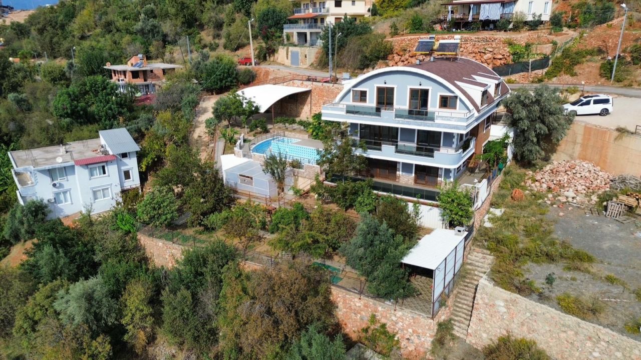 Вилла в Алании, Турция, 550 м² - фото 15