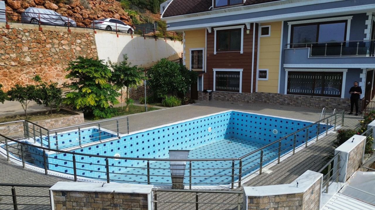 Вилла в Алании, Турция, 550 м² - фото 17