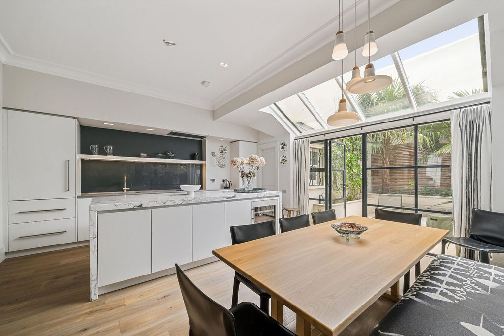 Квартира в Лондоне, Великобритания, 198 м² - фото 17