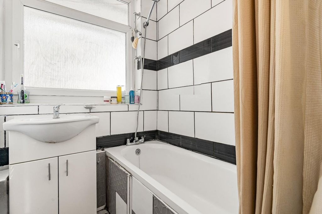 Квартира в Лондоне, Великобритания, 60 м² - фото 18