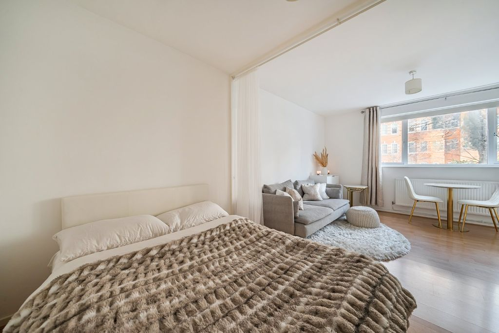 Квартира в Лондоне, Великобритания, 35 м² - фото 1