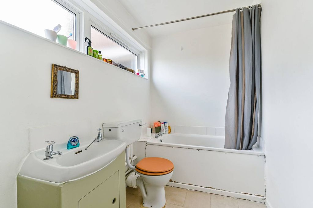 Квартира в Лондоне, Великобритания, 34 м² - фото 1