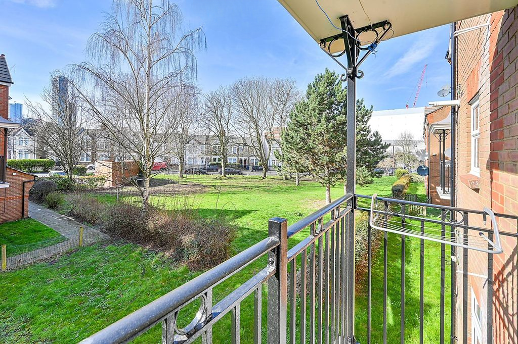 Квартира в Лондоне, Великобритания, 45 м² - фото 2