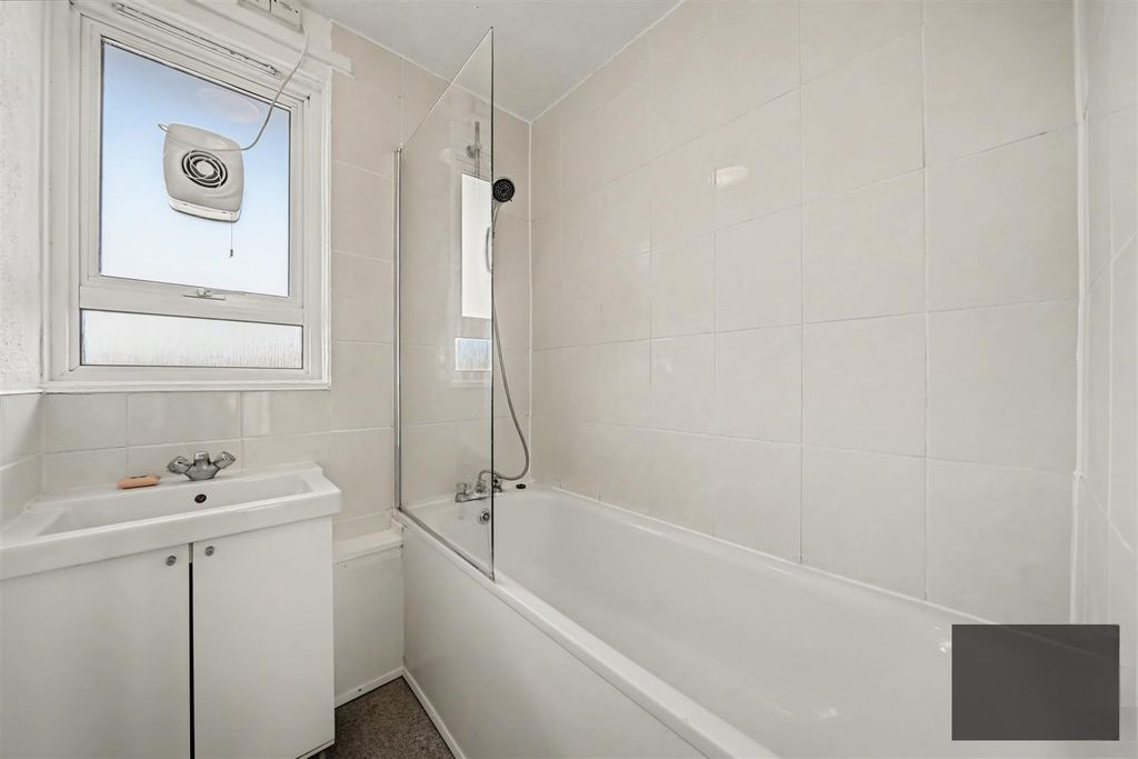 Квартира в Лондоне, Великобритания, 62 м² - фото 2