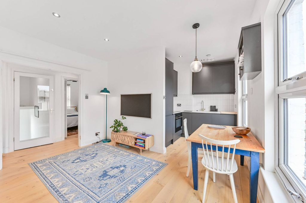 Квартира в Лондоне, Великобритания, 42 м² - фото 2