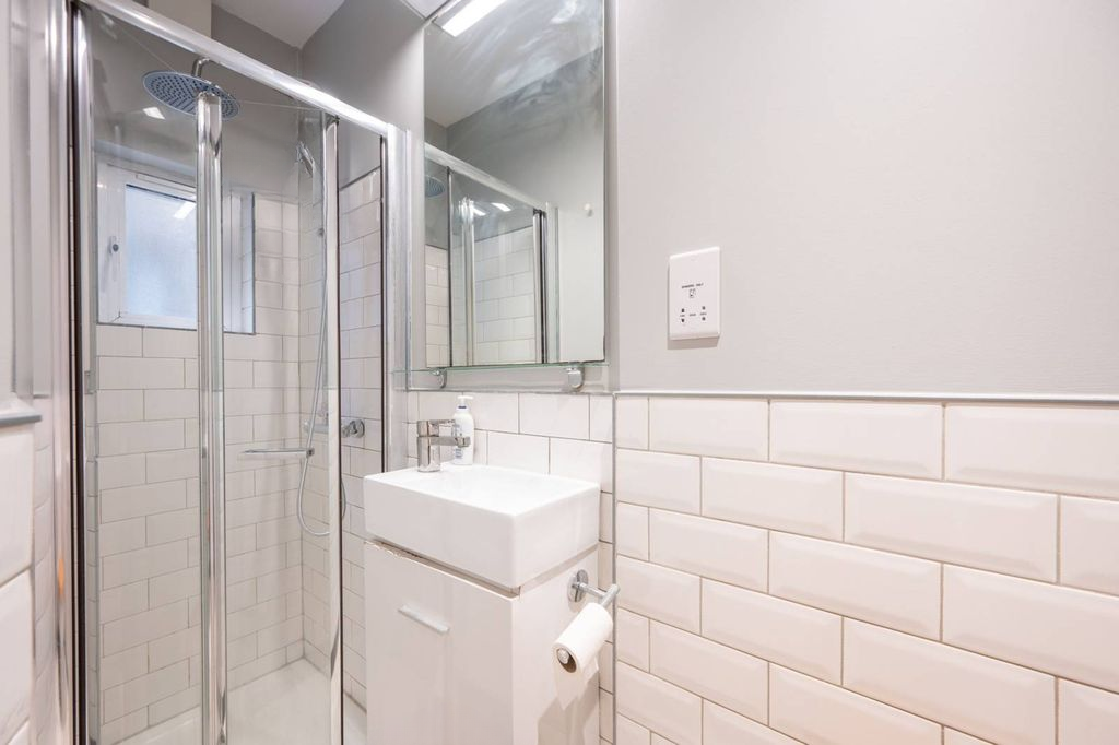 Квартира в Лондоне, Великобритания, 66 м² - фото 3