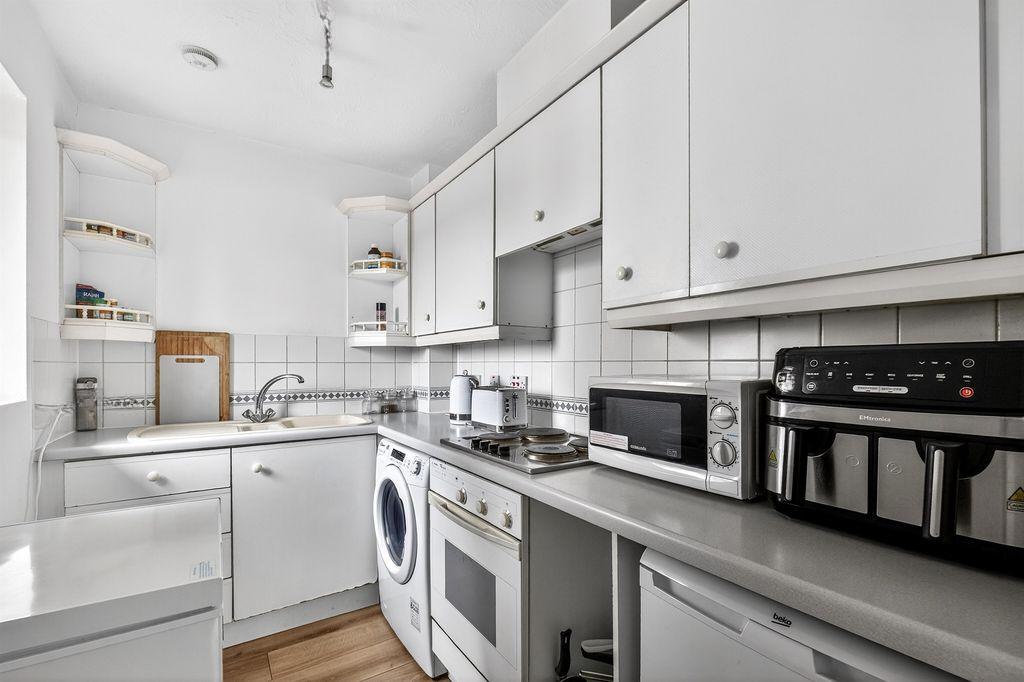 Квартира в Лондоне, Великобритания, 32 м² - фото 8