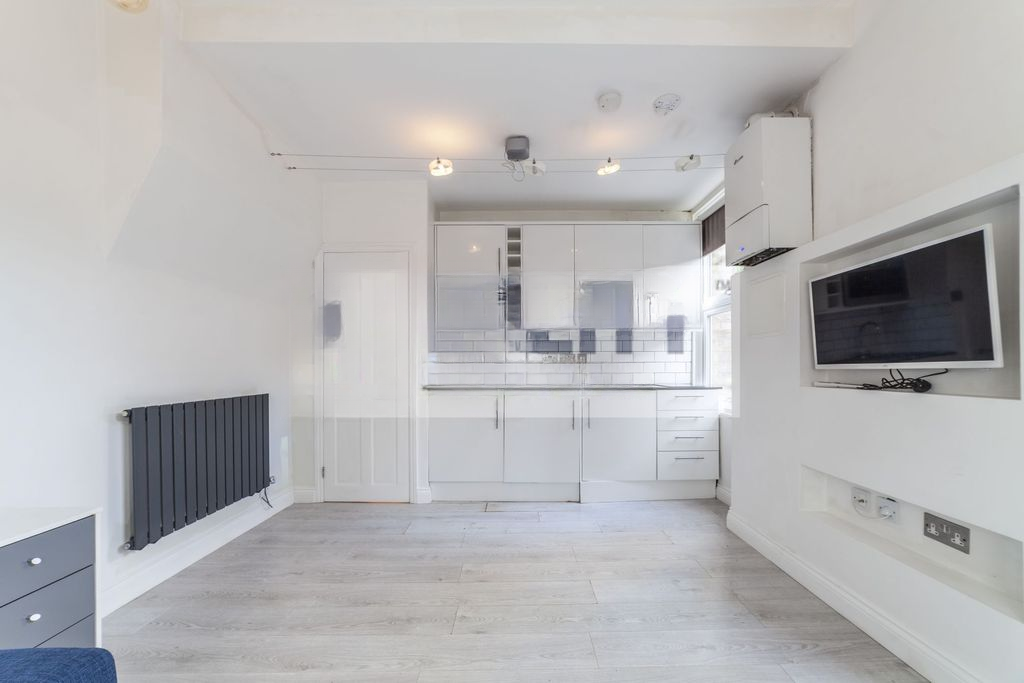 Квартира в Лондоне, Великобритания, 22 м² - фото 9