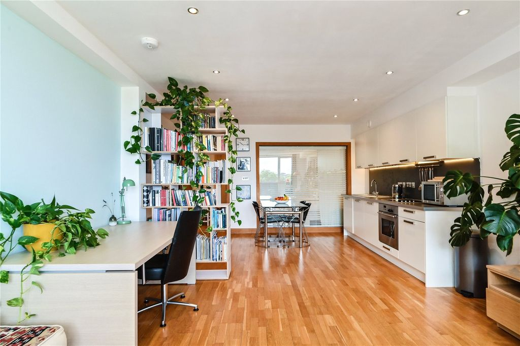 Квартира в Лондоне, Великобритания, 56 м² - фото 10