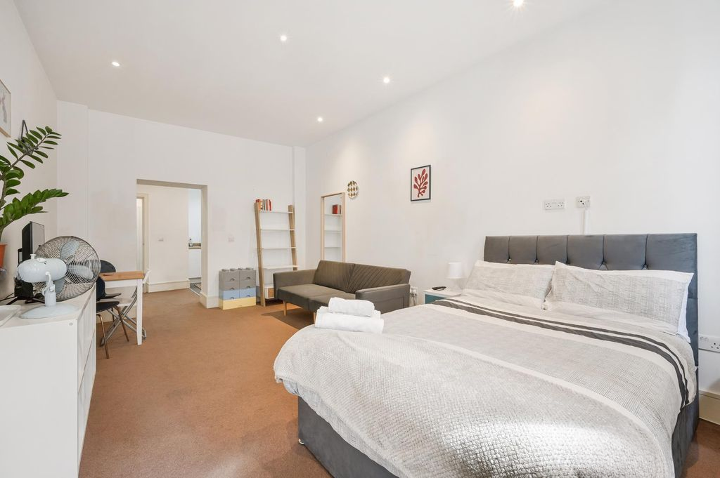 Квартира в Лондоне, Великобритания, 36 м² - фото 11