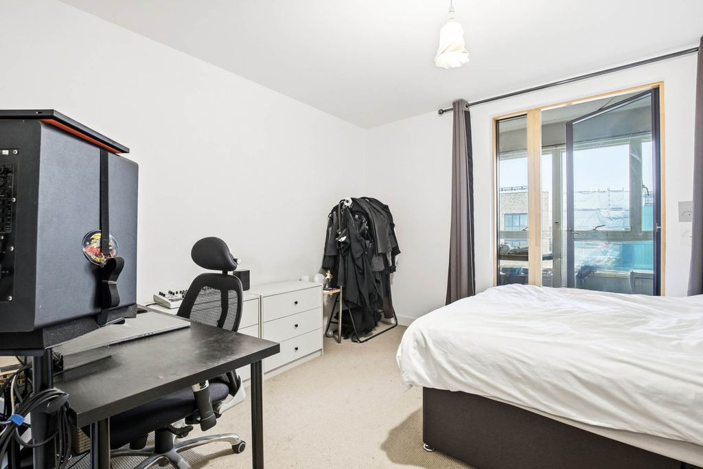 Квартира в Лондоне, Великобритания, 61 м² - фото 14